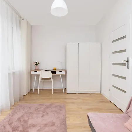 2 Bedroom Zamiejska By Rent Like *