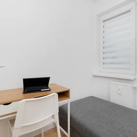Appartamento 2 Bedroom Zamiejska By Rent Like
