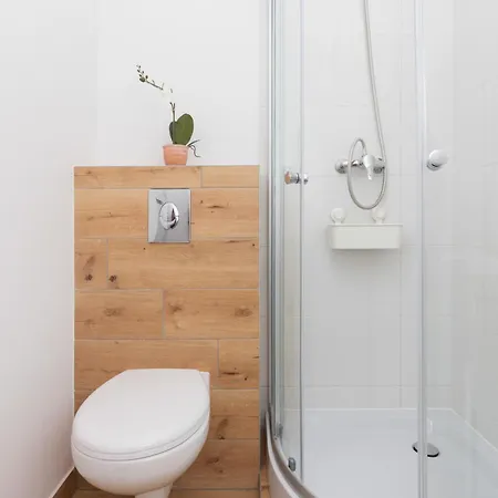 2 Bedroom Zamiejska By Rent Like Appartamento *